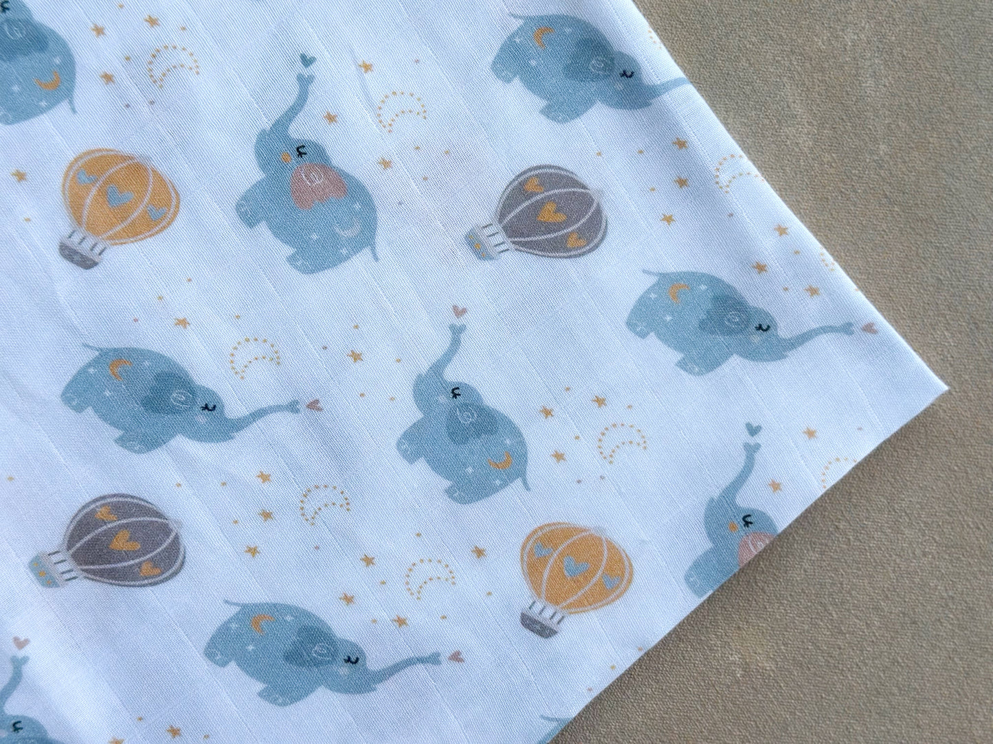 Little Jumbo Swaddle